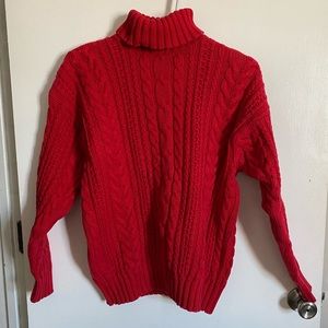 Red Gap Turtleneck - M